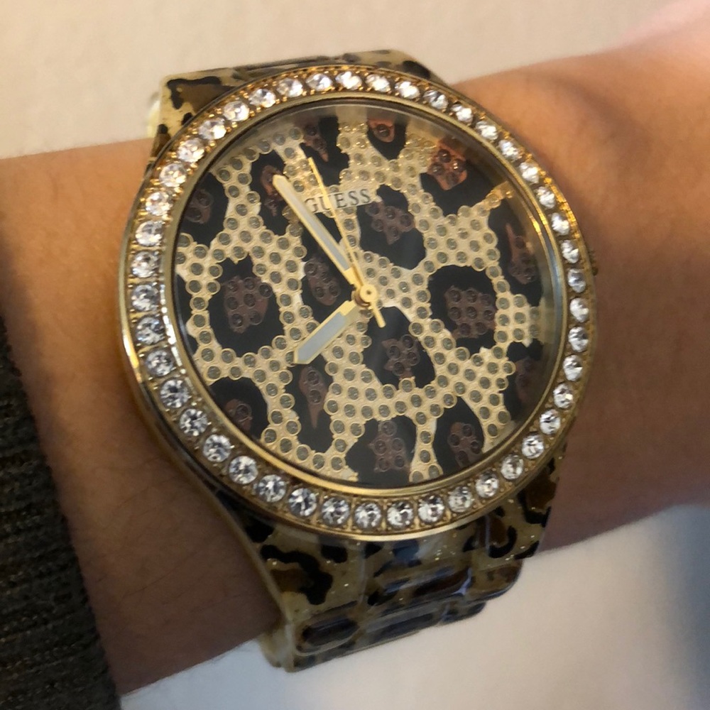 Guess watch crystals leopard like new